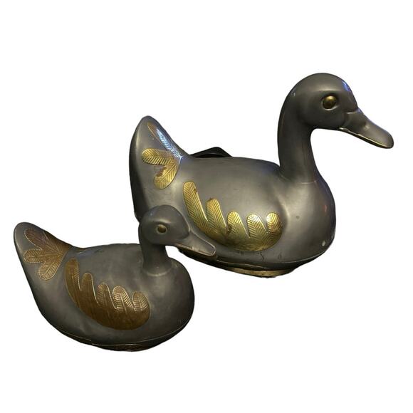 1970s Pewter and Brass Duck Trinket Boxes or Tureens - Picture 2 of 13